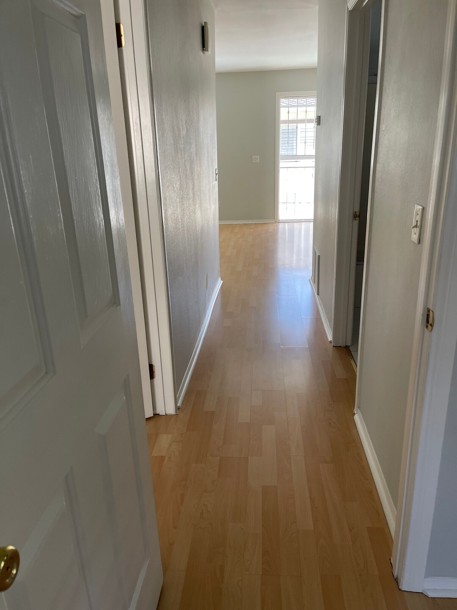 Building Photo - 1785 N Oxford Ave