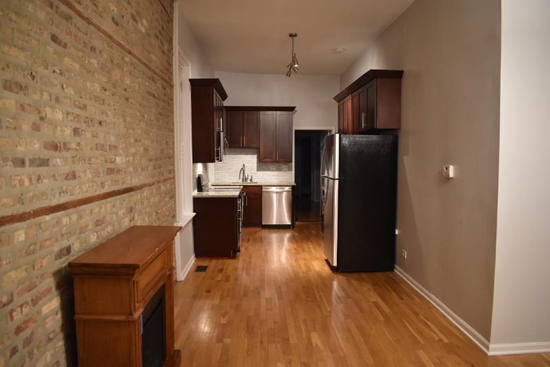 Building Photo - 1252 N Greenview Ave