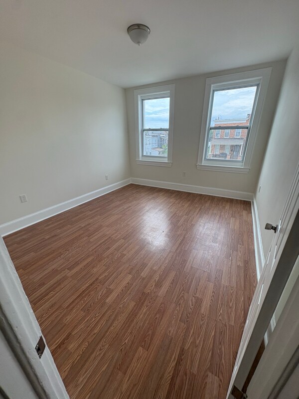 Building Photo - 406 E Cold Spring Ln