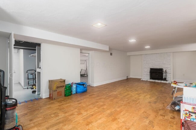 Building Photo - 123 S Roosevelt Ave