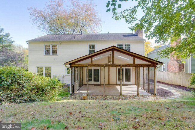 Building Photo - 9369 Tovito Dr