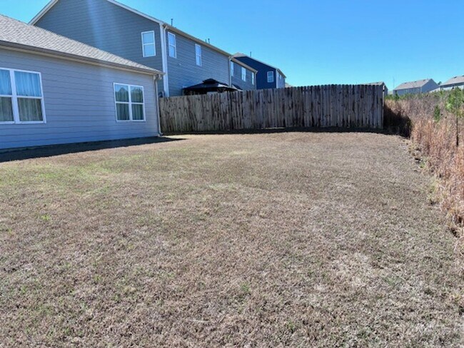 Building Photo - 224 Park Crest Run