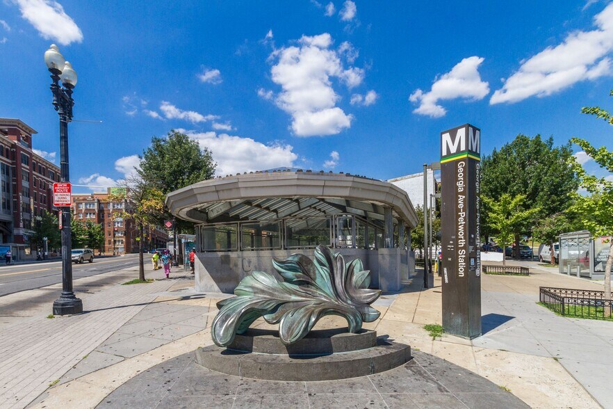 PETWORTH METRO - 450 Randolph St NW
