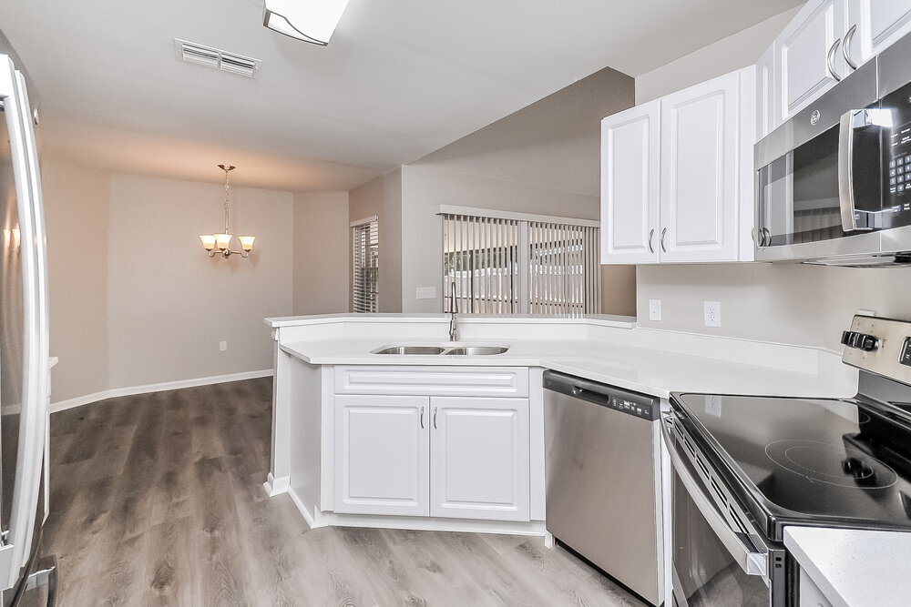 Building Photo - 6013 Crickethollow Dr