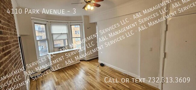 Building Photo - 4110 Park Ave