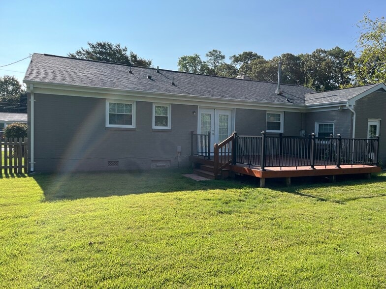 Backyard - 12 Fairway Ln