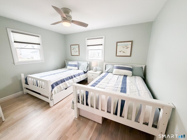 Building Photo - 945 E Broadway