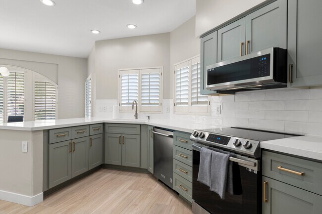 Building Photo - 7805 N 78th St
