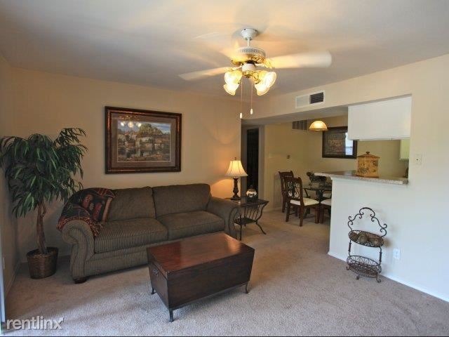 Building Photo - 1 br, 1 bath Condo - 3010 Nasa Pkwy Flat  ...