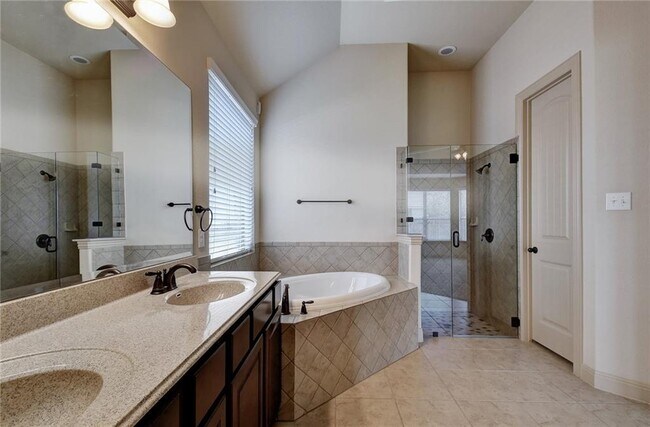 Building Photo - 645 Clear Springs Hollow
