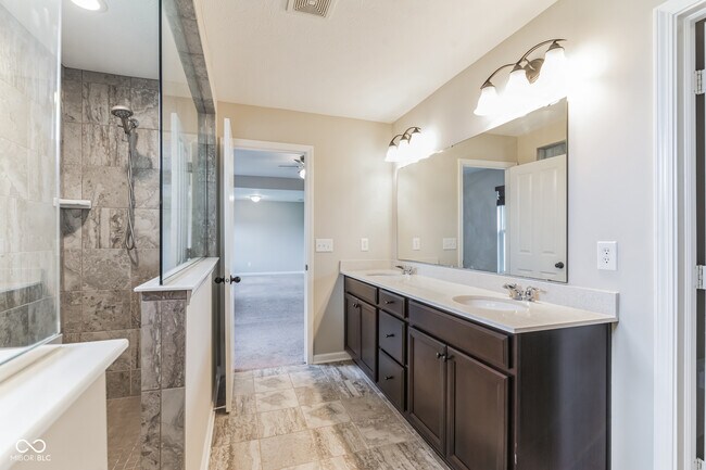 Building Photo - 18743 Abigail Cir