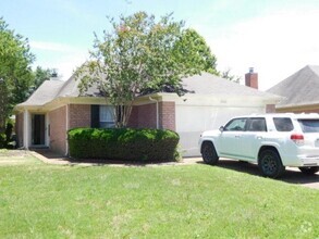 Building Photo - 2268 Lake Springs Ln