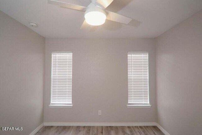 Building Photo - 727 Arredondo Dr