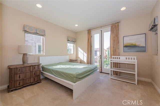 Building Photo - 16 Spanish Moss