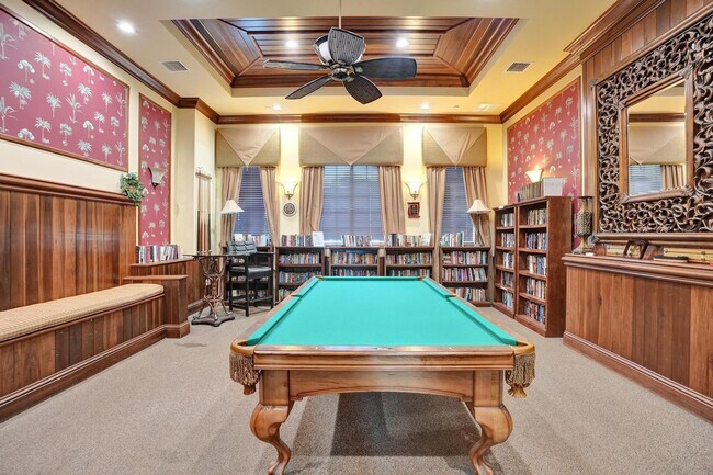 Building Photo - 118 NW Pleasant Grove Way