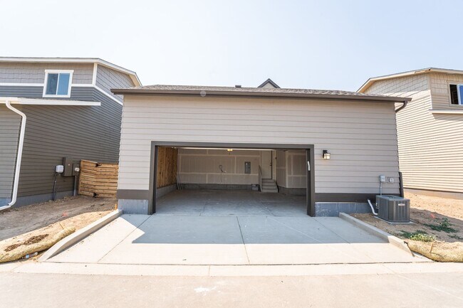 Building Photo - Beautiful 3 Bed 2.5 Bath in Timnath!