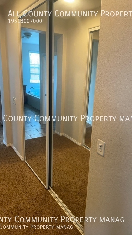 Building Photo - 40298 Hannah Way