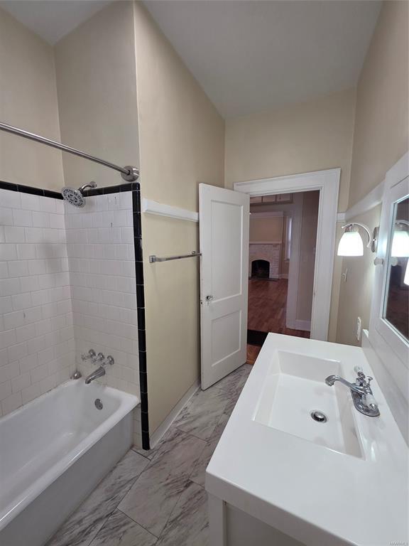 Building Photo - 630 Ponce De Leon Ave