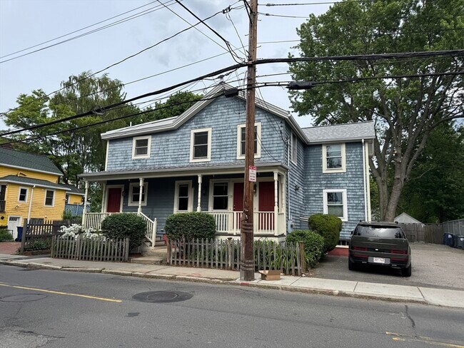 Building Photo - 118 Sherman St