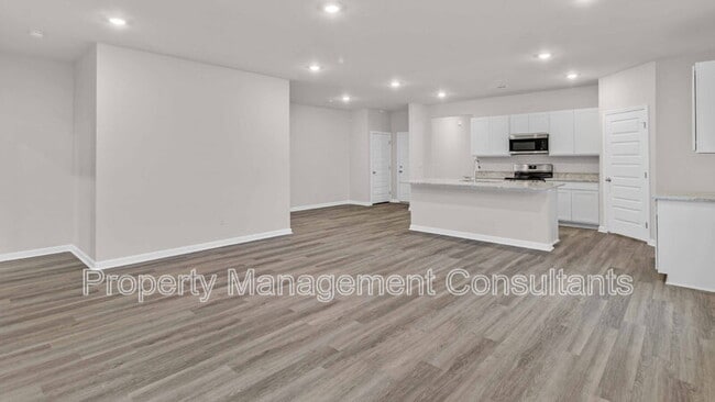 Building Photo - 319 Murphy Ln