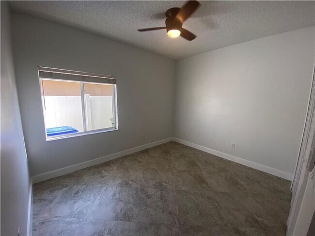 Building Photo - 327 SW 188th Terrace