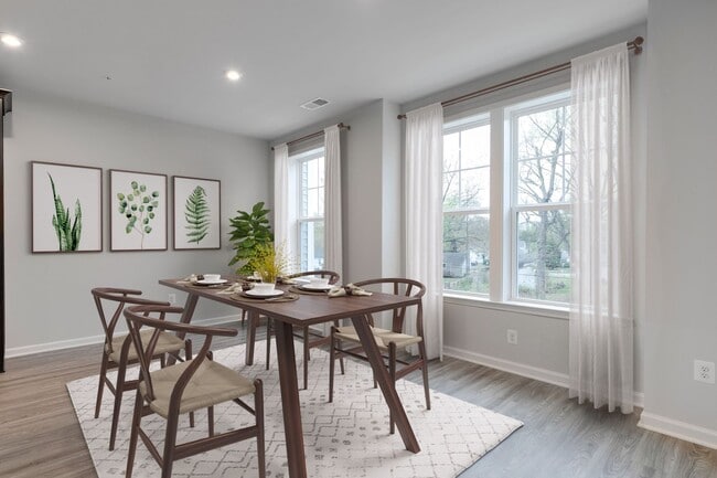 Building Photo - Price Drop on 3 Bedroom Luxury Condo in Glen Allen!!! ***Available Beginning of March***