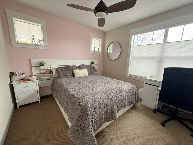 Building Photo - 9067 E 35th Ave