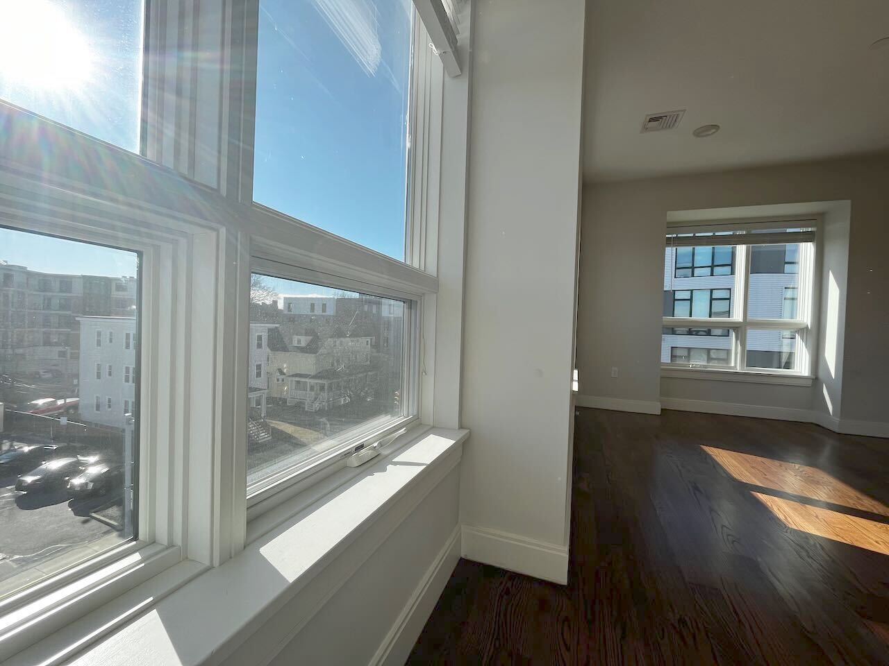 Building Photo - 7 Everett St