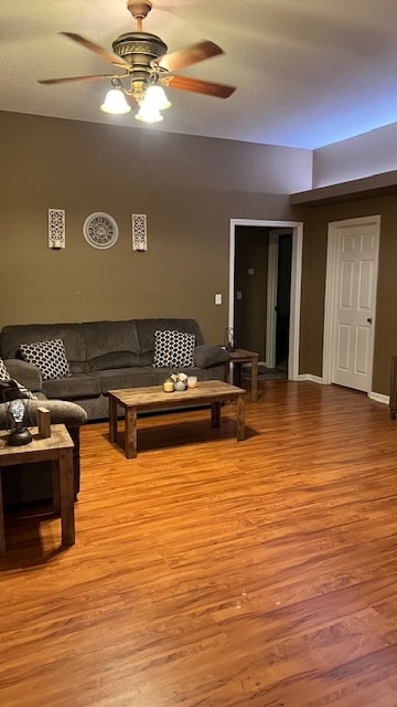 Building Photo - 166 Meadow Ln