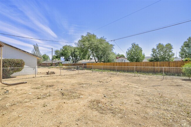 Building Photo - 3279 N Corrine Dr