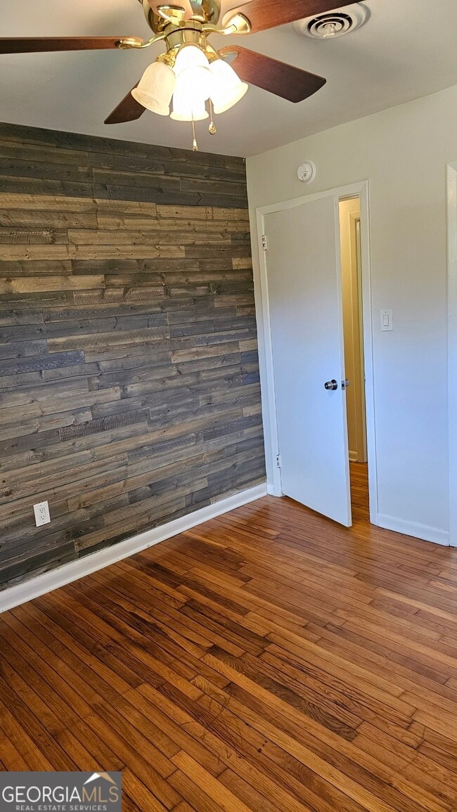 Building Photo - 227 Ashby Way