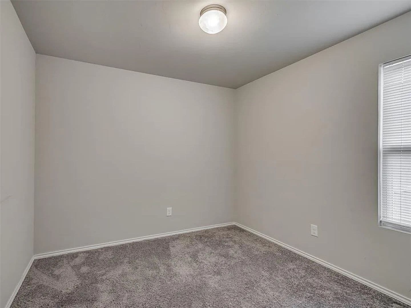 Building Photo - 11609 NW 95th St