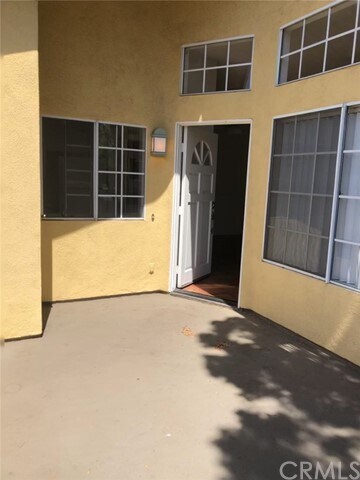 Building Photo - 1 Alicante Aisle