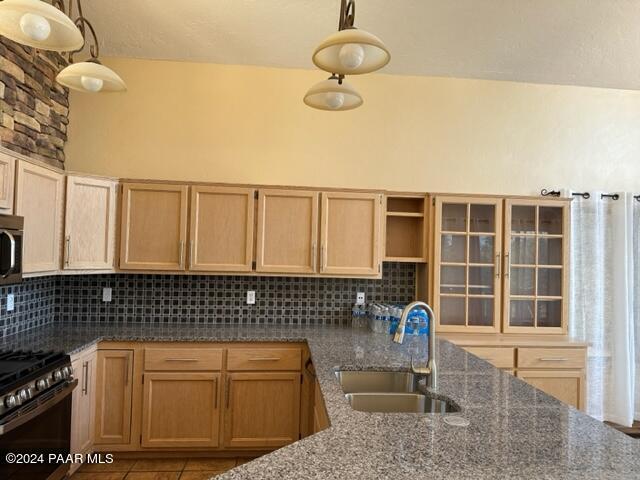 Building Photo - 2242 W Charteroak Dr