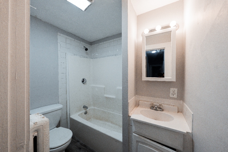 Building Photo - 11 Shepard St