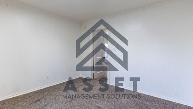 Building Photo - 4 Bedroom Rent to Own Home Available!