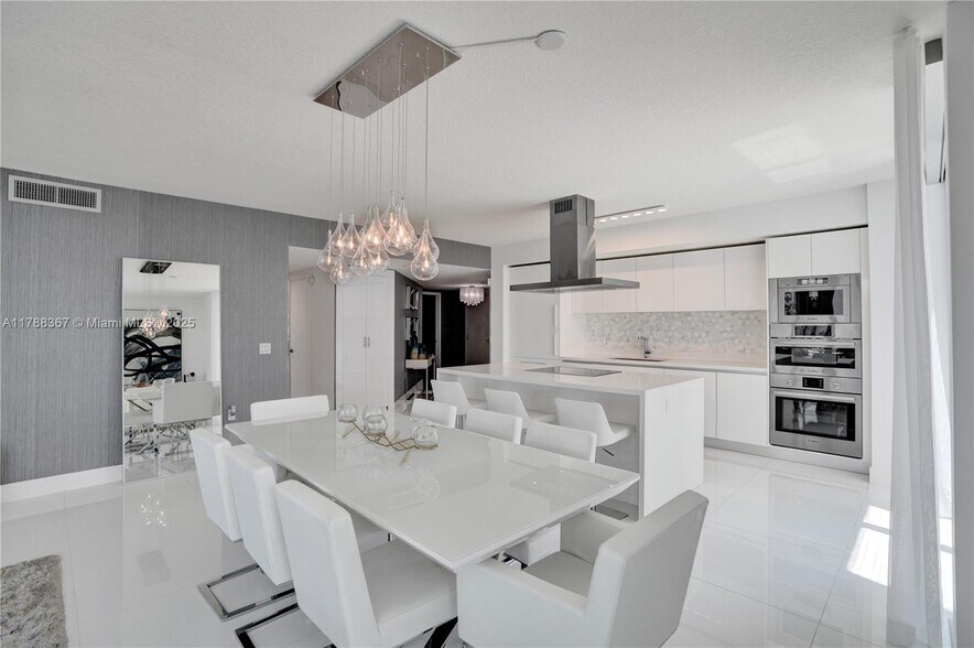 Building Photo - 330 Sunny Isles Blvd