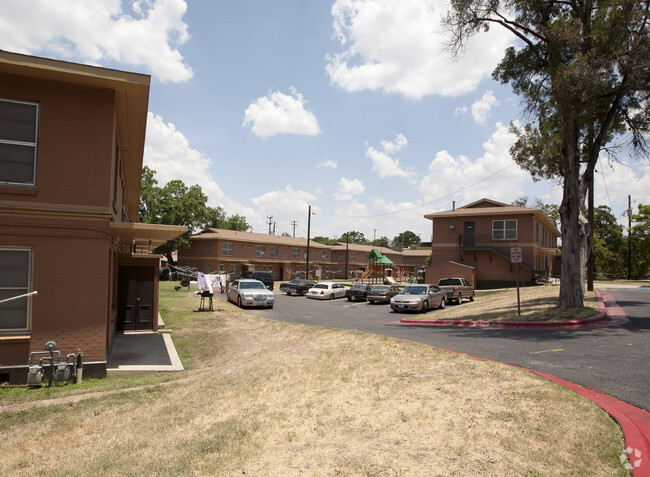 Building Photo - Salinas Apartments