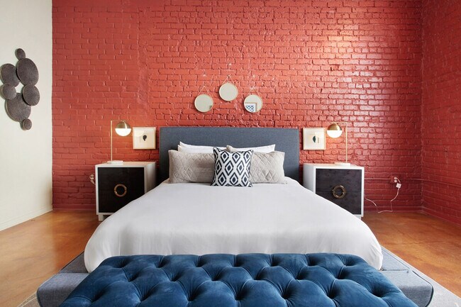 Building Photo - 1039 Constance St