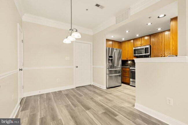 Building Photo - 640 Orchard Ridge Dr
