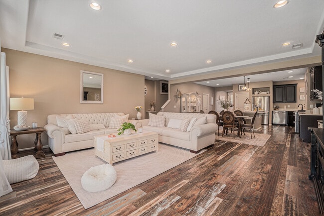 Building Photo - 4806 Wildwood Way
