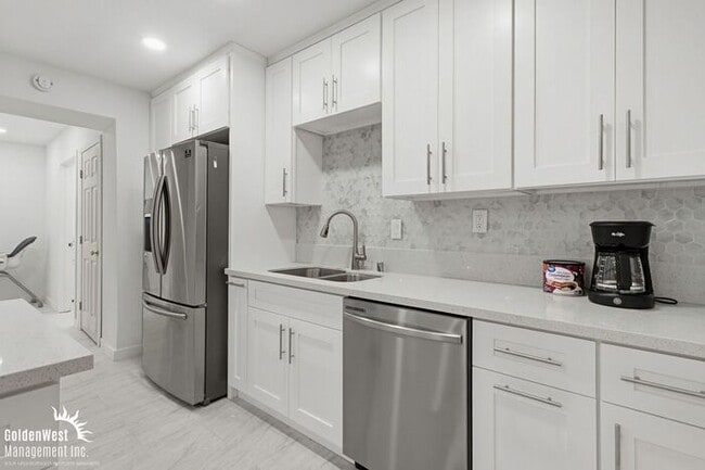 Building Photo - Newly Updated 1Bdm 1Ba Unfurnished ADU with Views in Cardiff By the Sea!