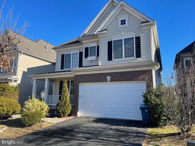 Building Photo - 5658 Lierman Cir