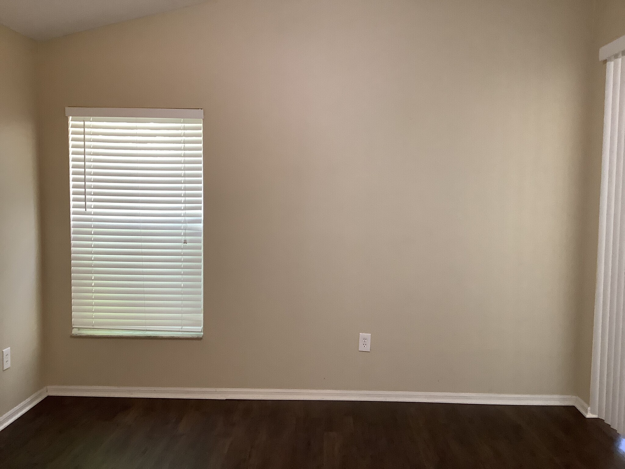 Building Photo - 9312 Hidden Water Cir