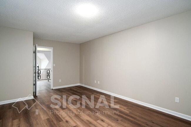 Building Photo - 1223 Magnolia Pl