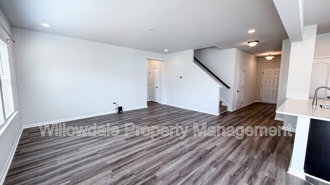 Building Photo - 993 Deaton Dr