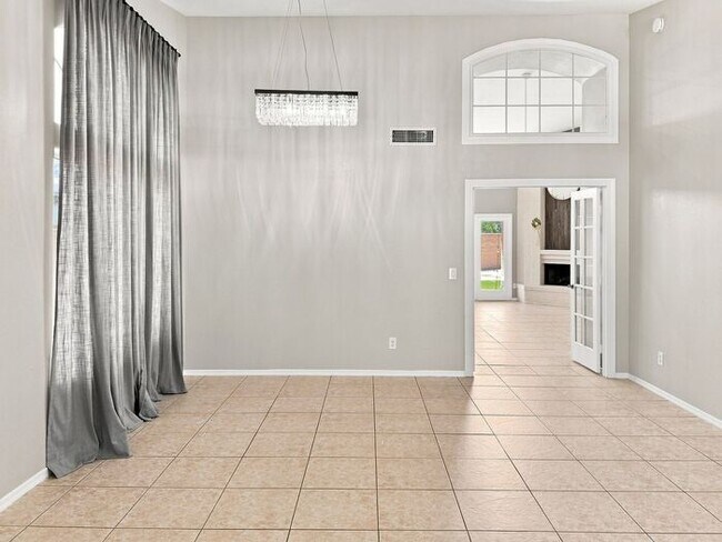 Building Photo - 4 Bedroom Home in the Heart of Ahwatukee for Rent