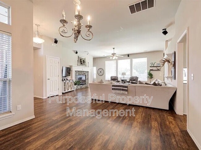 Building Photo - 7320 Stinchcomb Dr