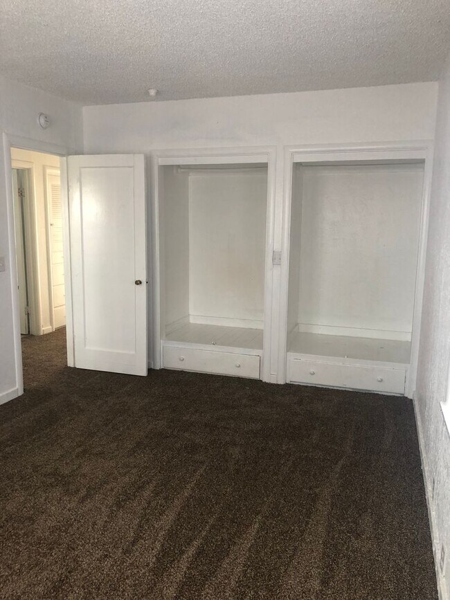 Building Photo - 3 bed / 1 ba country house - Live Oak