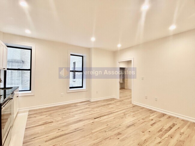 Building Photo - 935 Saint Nicholas Avenue